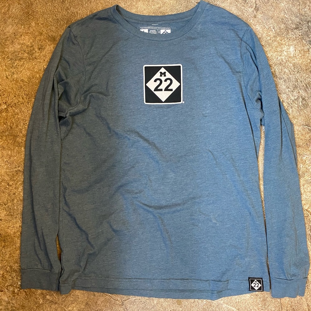 M 22 - Picture 2 of 5